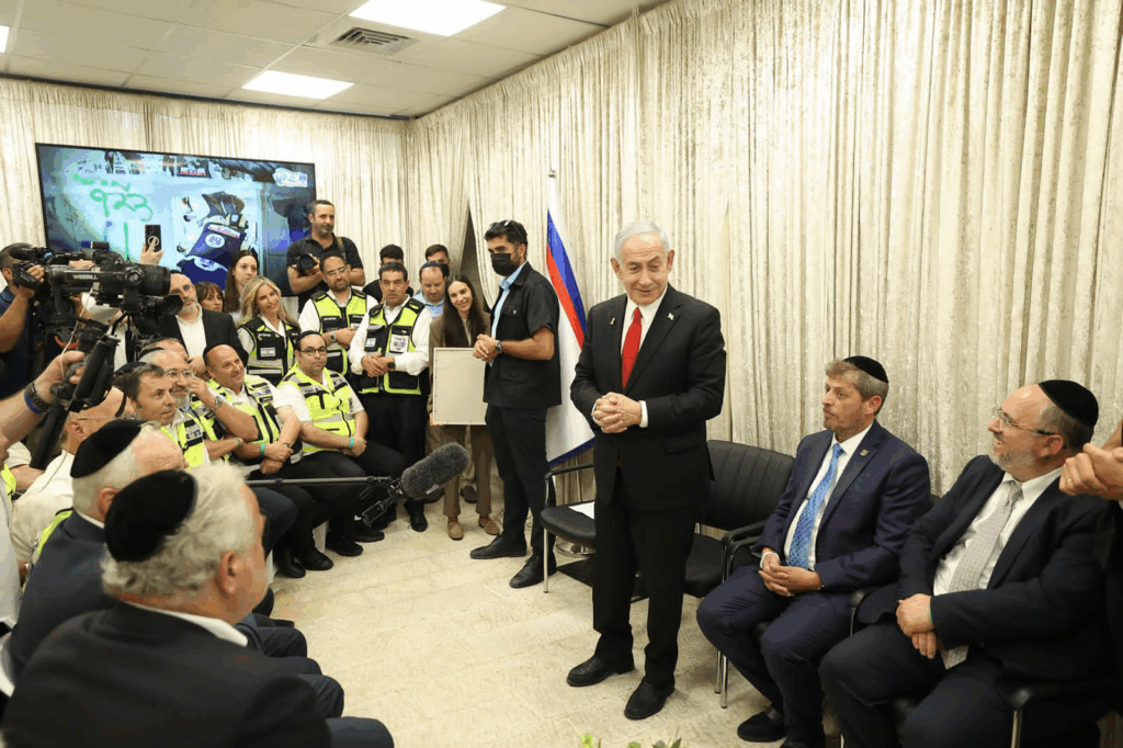 Israeli Prime Minister Benjamin Netanyahu Visits ZAKA HQ