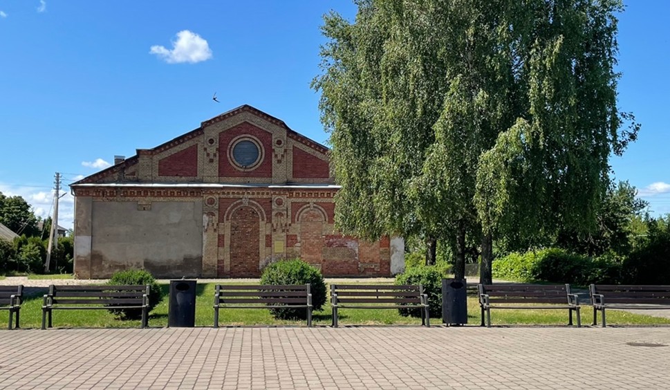Exploring Jewish Heritage In Poland And Lithuania With Touro University
