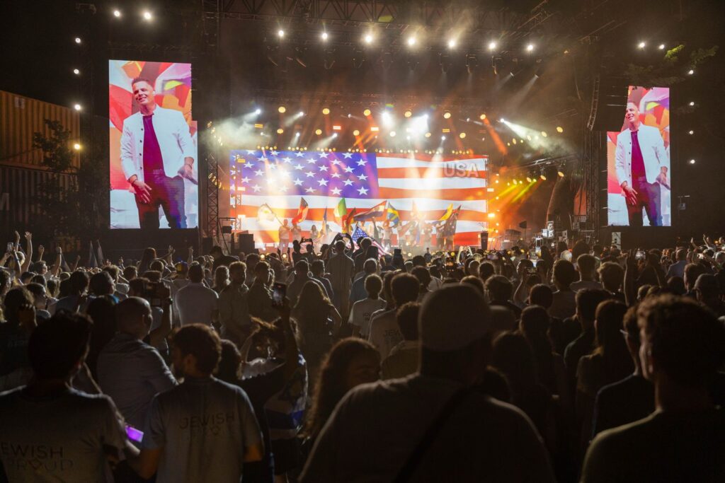 1,700 Young Jews From Around The World Gather In Tel Aviv For Birthright Israel Summer Event